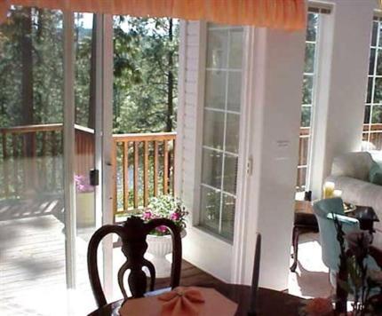 بوست فولز River Cove Elegant Waterfront Bed & Breakfast الغرفة الصورة